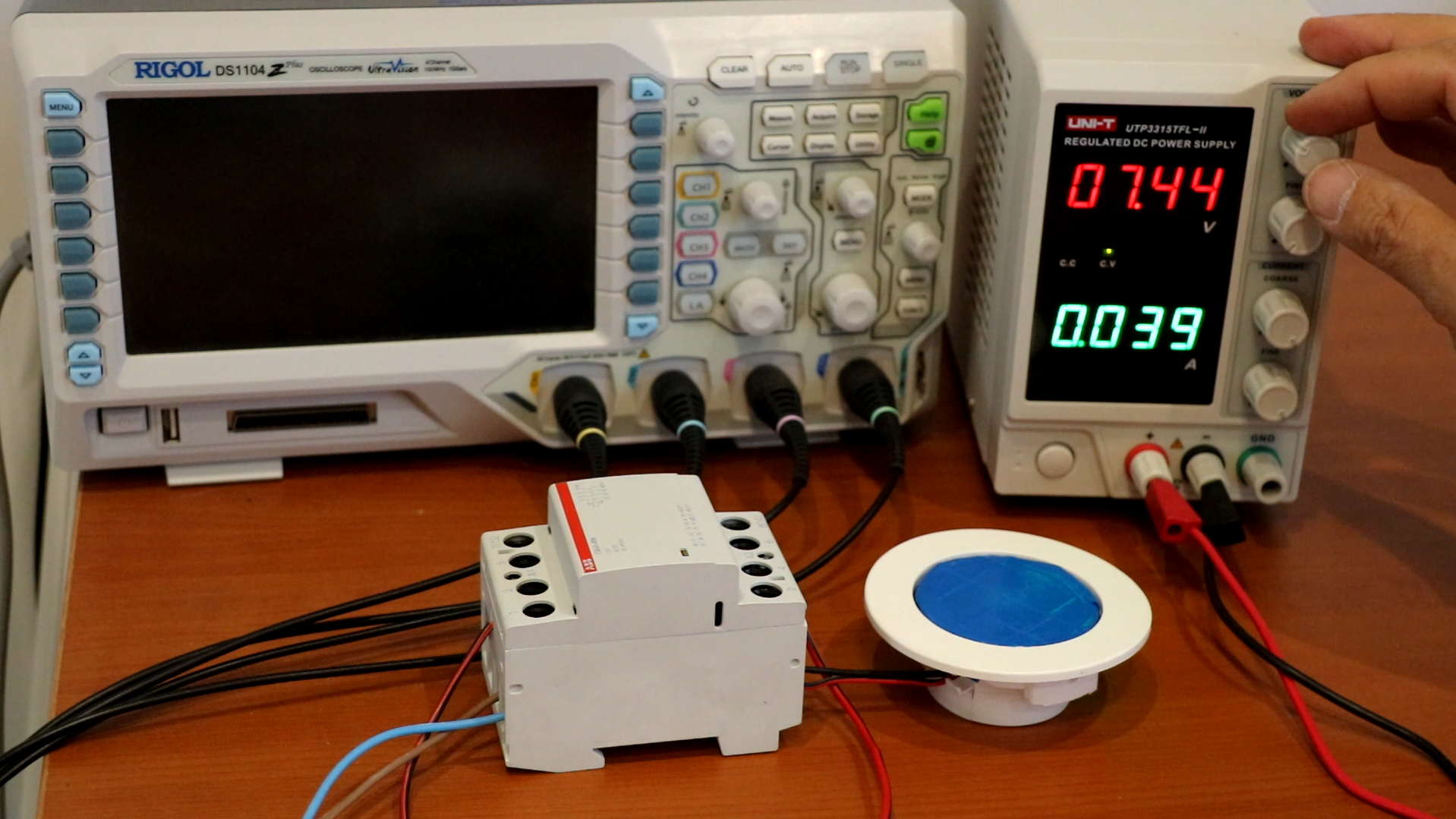 How to efficiently control relays